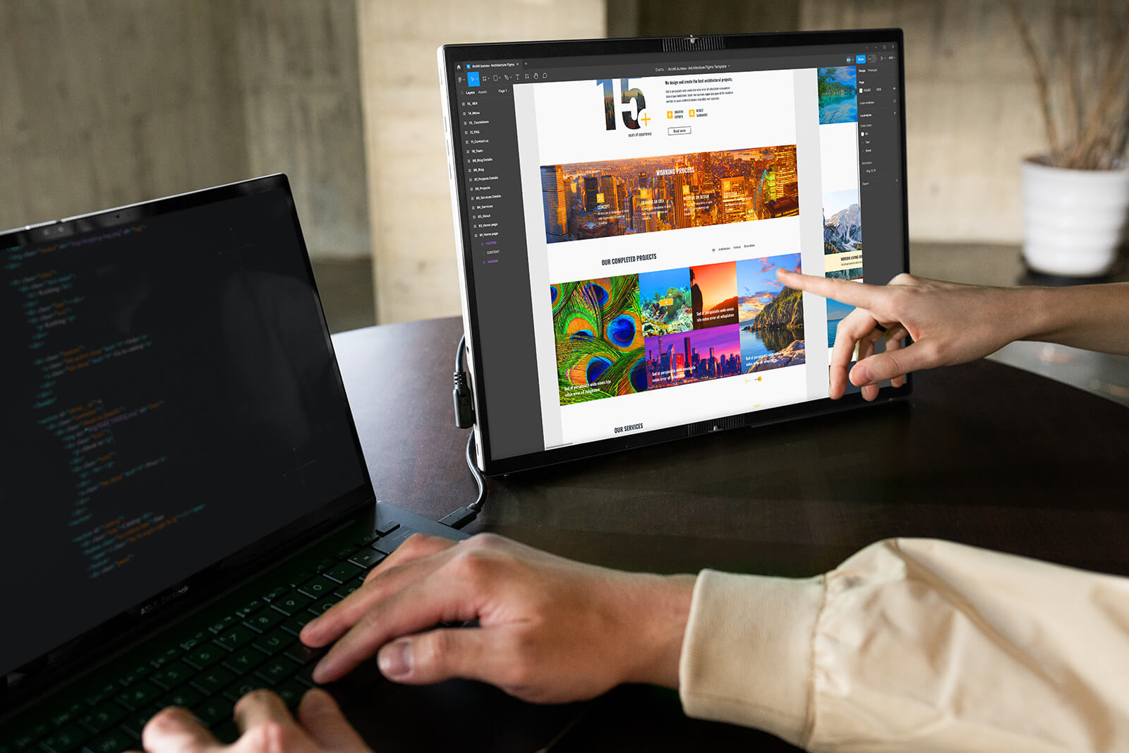 ASUS ZenScreen Fold OLED MQ17QH